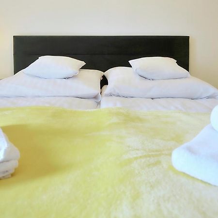 Onholiday Apartamenty Baltycka Kolobrzeg Exterior photo